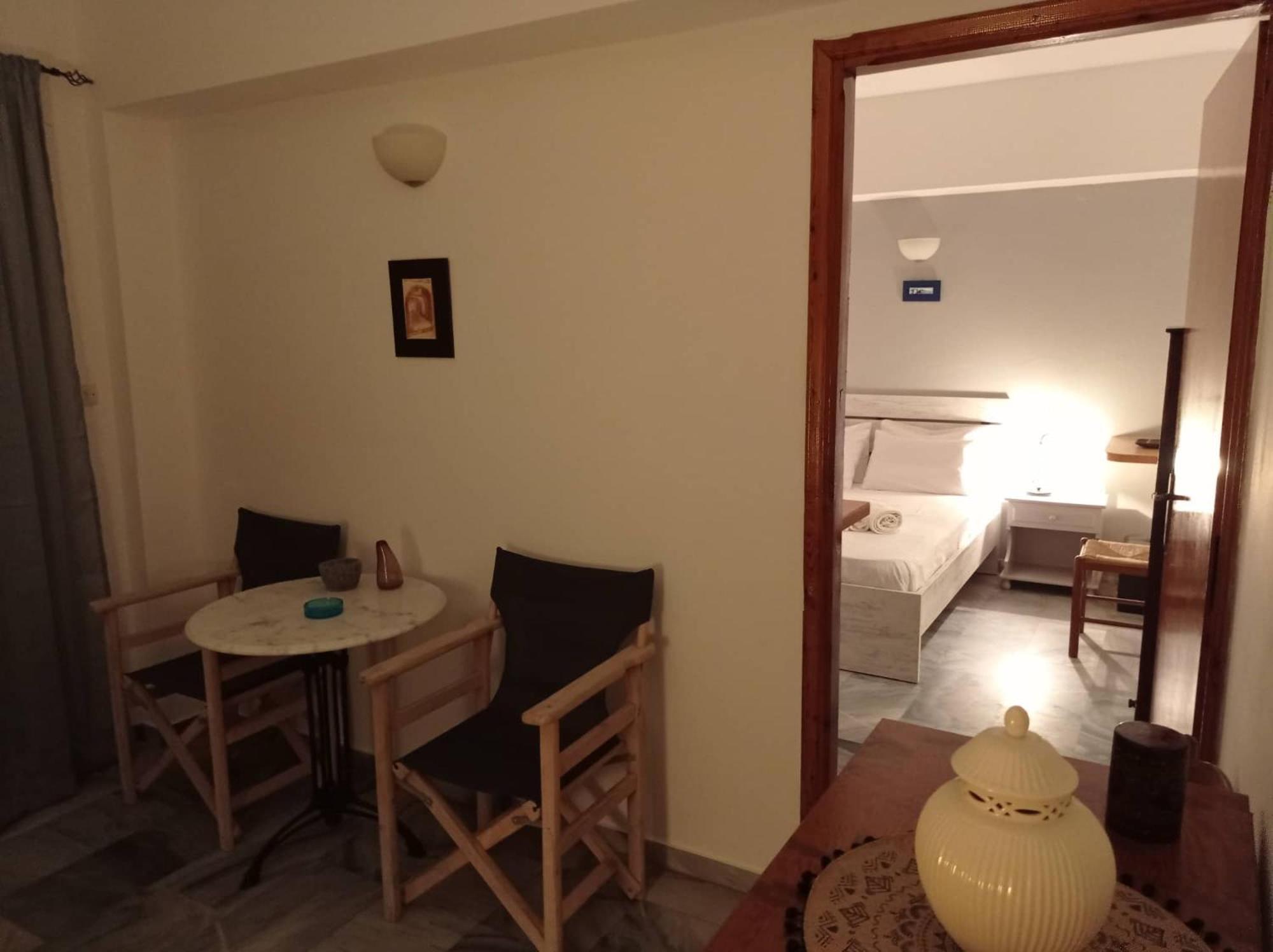 Kantouni Guest House By The Sea Batsi  Bagian luar foto