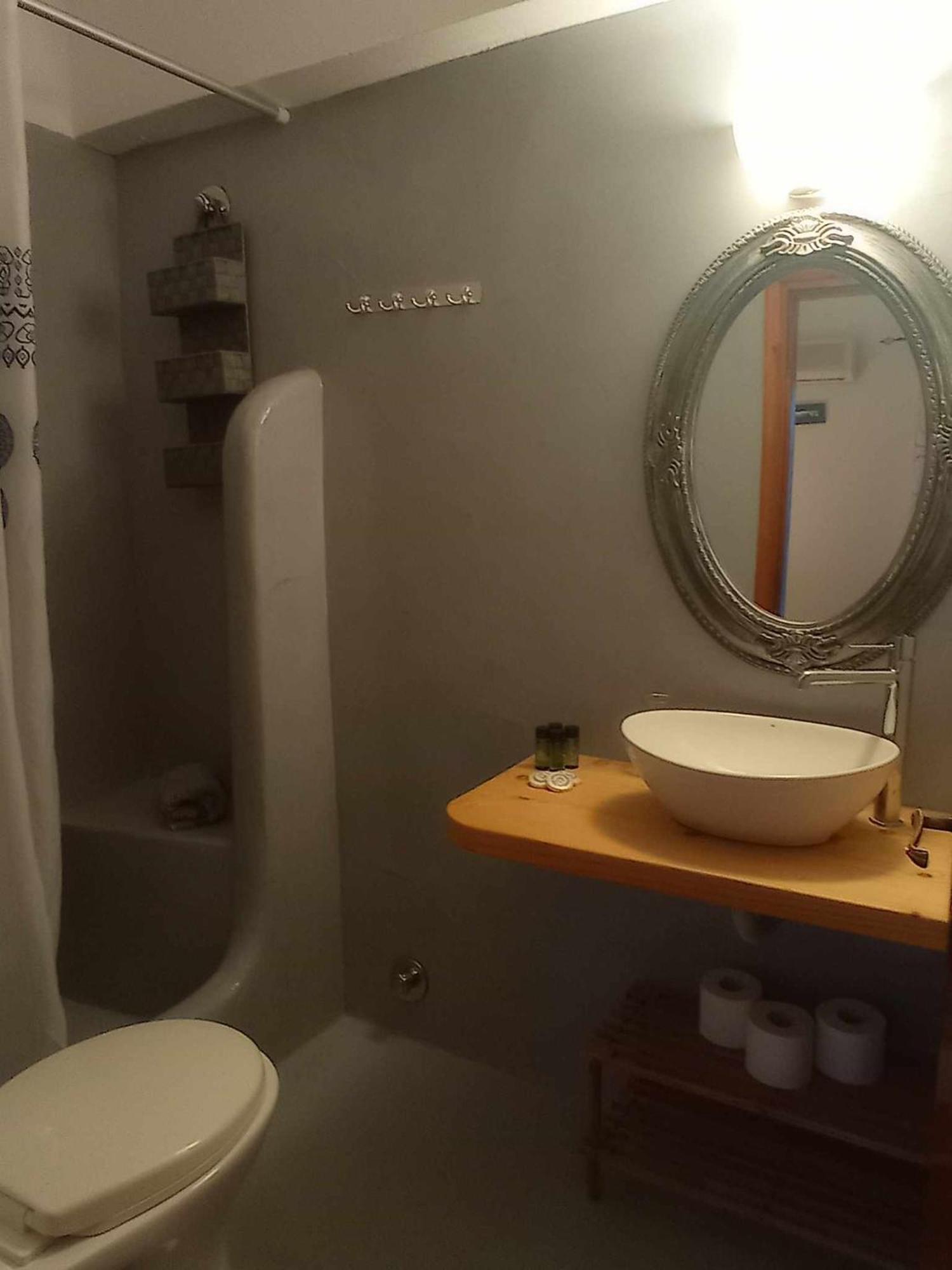 Kantouni Guest House By The Sea Batsi  Bagian luar foto